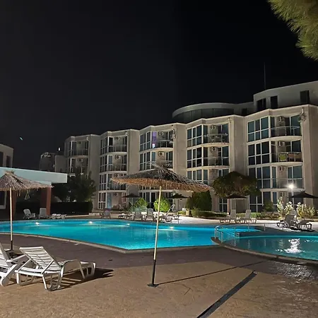 Sarafovo Atlantis 58 * بورغاس