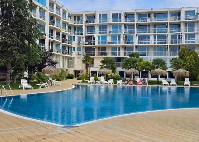 Sarafovo Atlantis 58 * Бургас