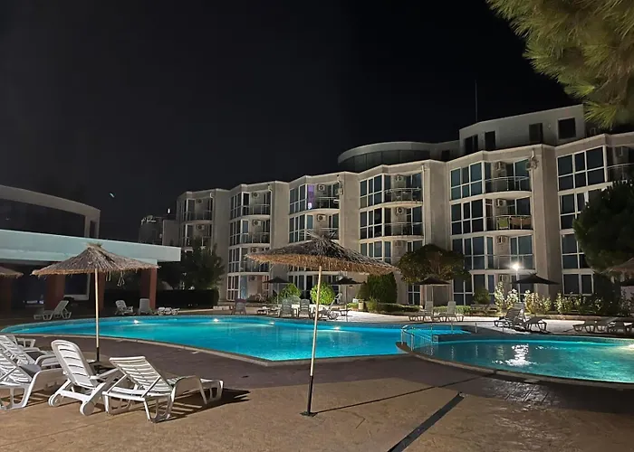 Sarafovo Atlantis 58 * Бургас