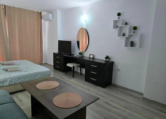 Sarafovo Atlantis 58 * Бургас